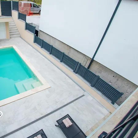 Apartments Gallery M And A - With Pool موستار المظهر الخارجي الصورة