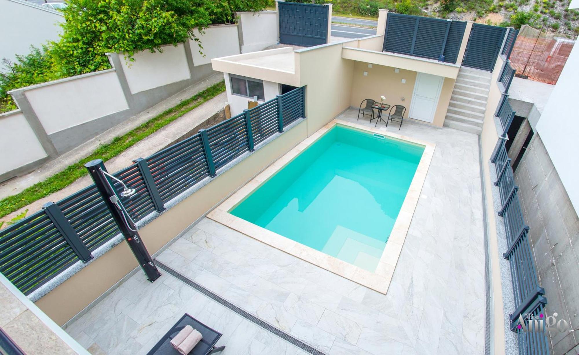 Gallery M And A - With Pool شقة